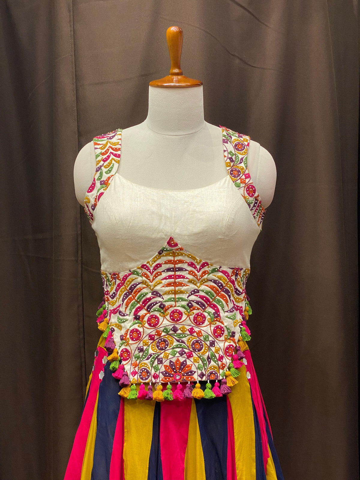 NOOR JAHAN SET D