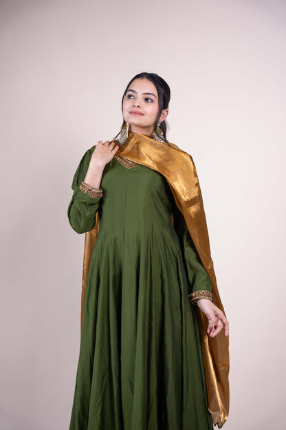 Mehndi Riwaayat Anarkali With Golden Duppta