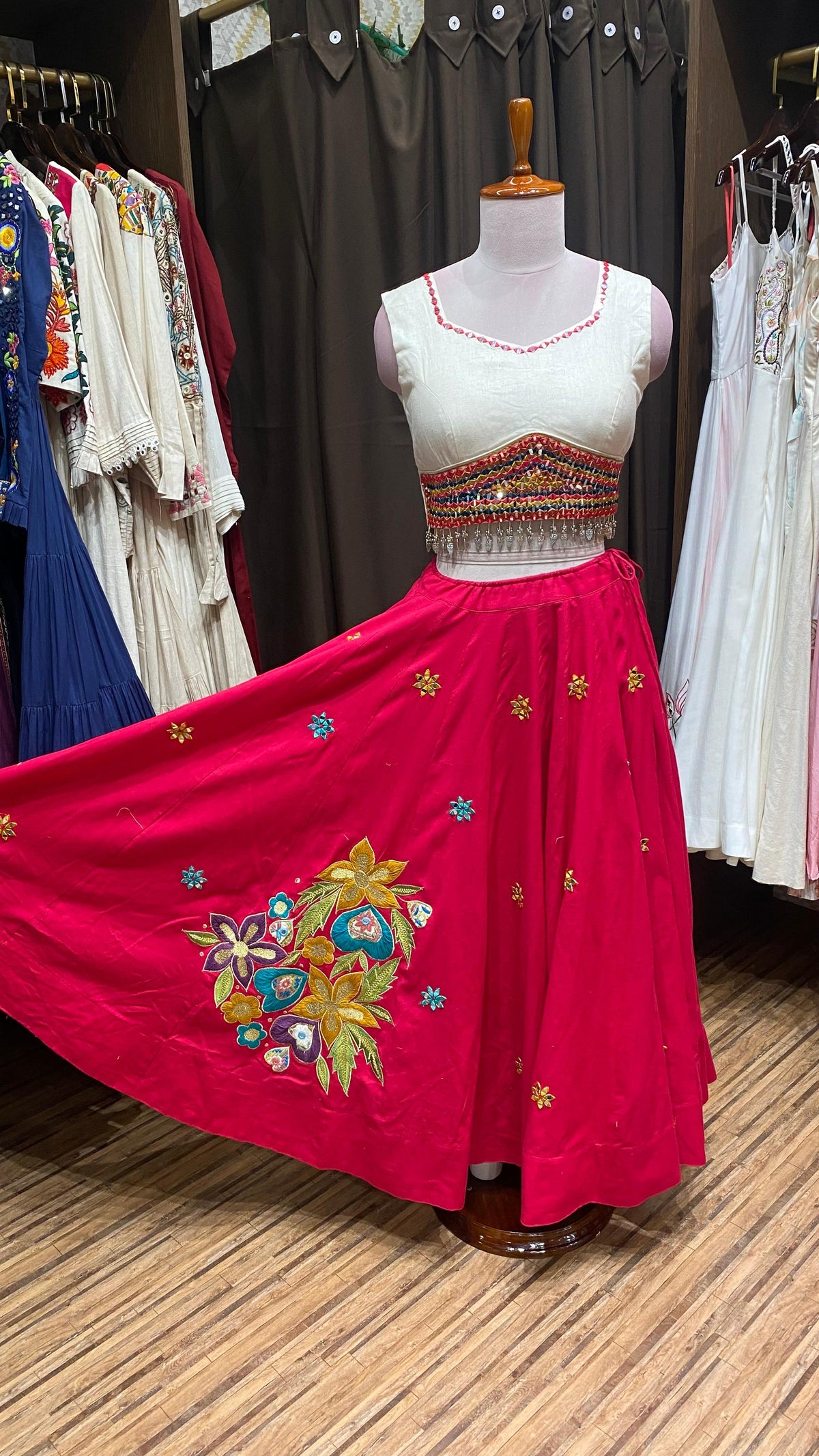 NOOR E NAVRATRI SET D
