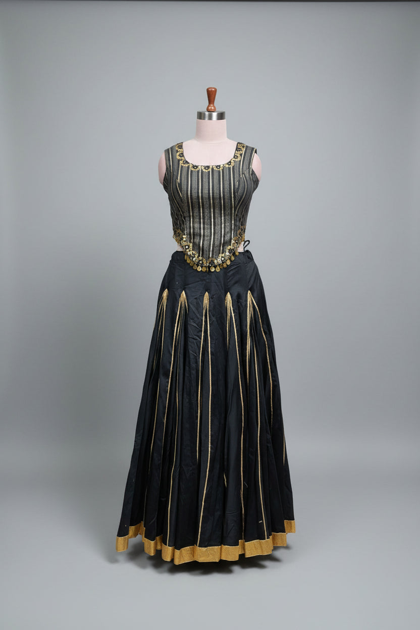 NAVRANG CLOSET SET D