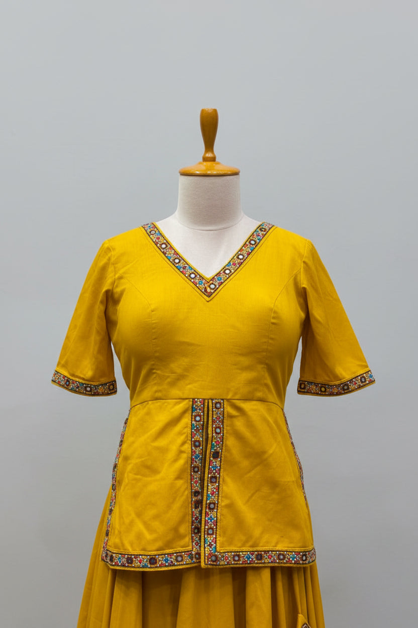 NOMADIC ECHO CHOLI SET D