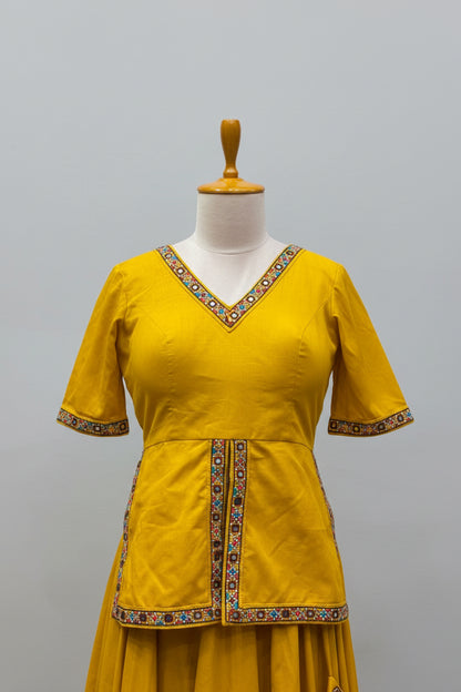 NOMADIC ECHO CHOLI SET D